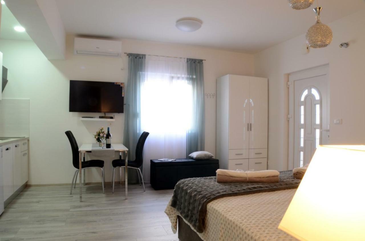 Apartments La Luna Zadar Exterior photo